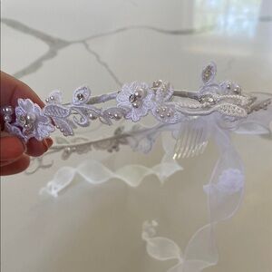 Elegant White Floral Headband